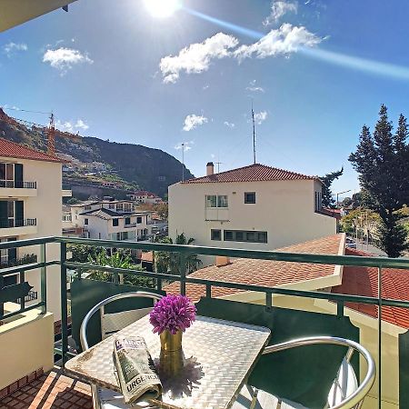 Sea N' Sun Apartment By Lovelystay Ribeira Brava Exteriör bild