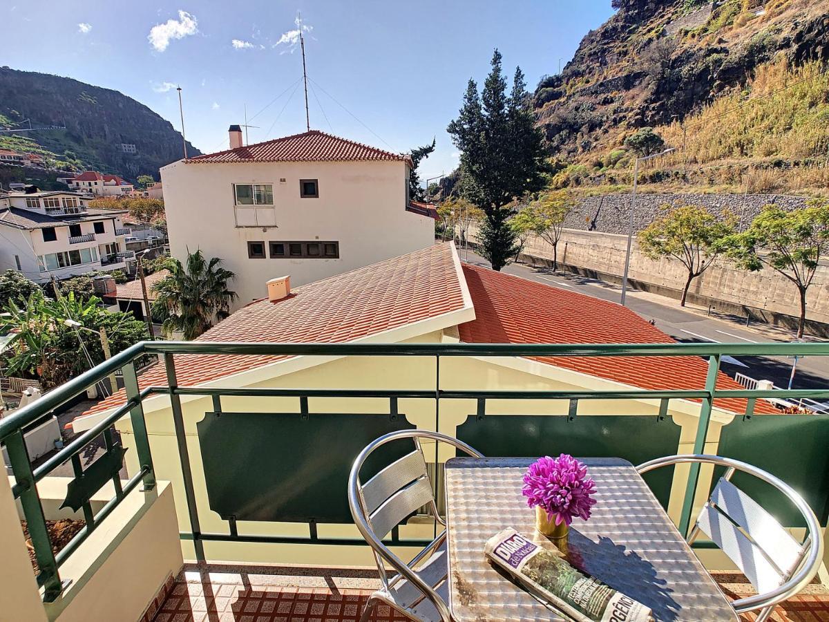 Sea N' Sun Apartment By Lovelystay Ribeira Brava Exteriör bild