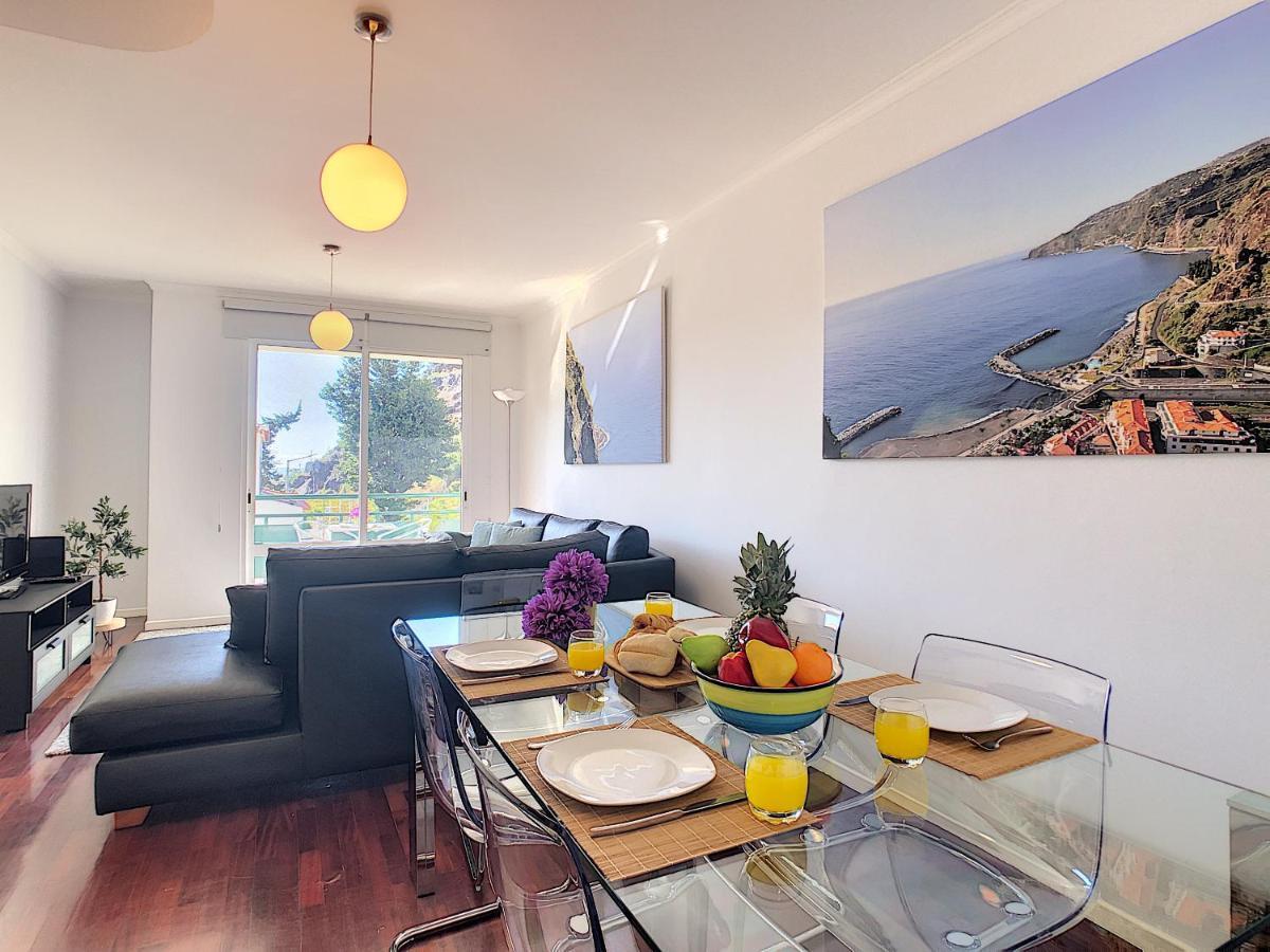 Sea N' Sun Apartment By Lovelystay Ribeira Brava Exteriör bild