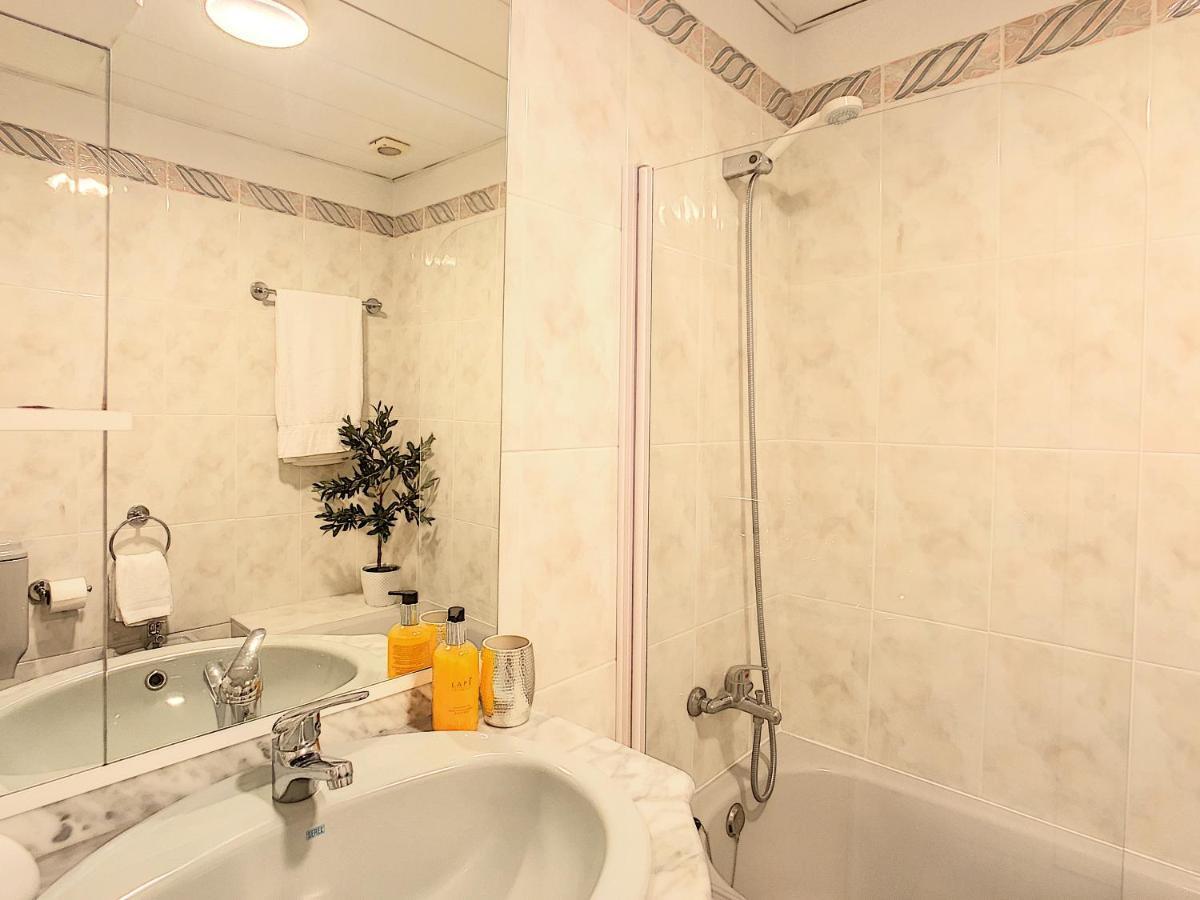 Sea N' Sun Apartment By Lovelystay Ribeira Brava Exteriör bild